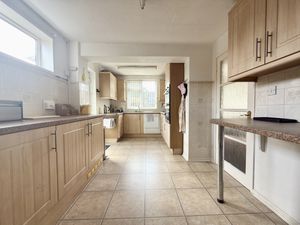 Photo 30- click for photo gallery